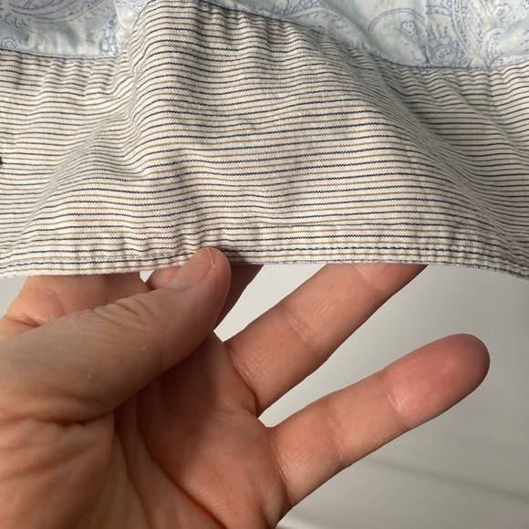 Tommy Bahama cotton casual shirt. - Picture 7 of 8